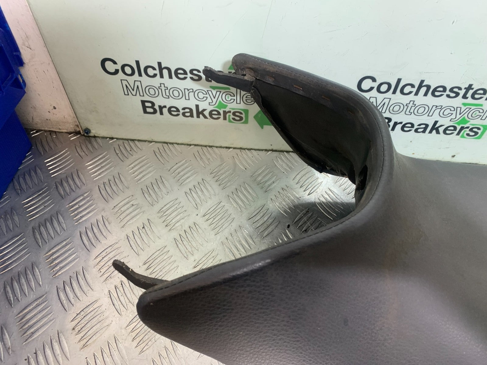 HONDA ST1100 PAN EUROPEAN SEAT  YEAR 1993-2001 (CMB1195)