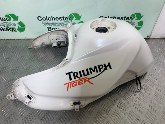 TRIUMPH TIGER 800 PETROL TANK  YEAR 2011-2014 (CMB1113)