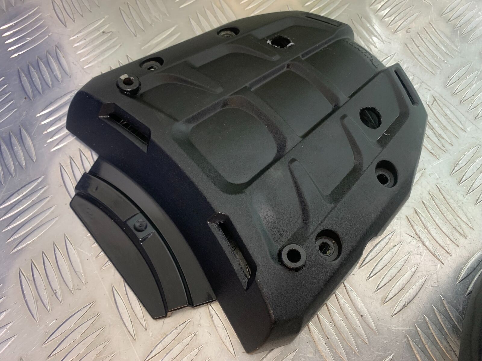 TRIUMPH TIGER 800 GIVI RACK AND COVER  YEAR 2011-2014 (CMB1113)