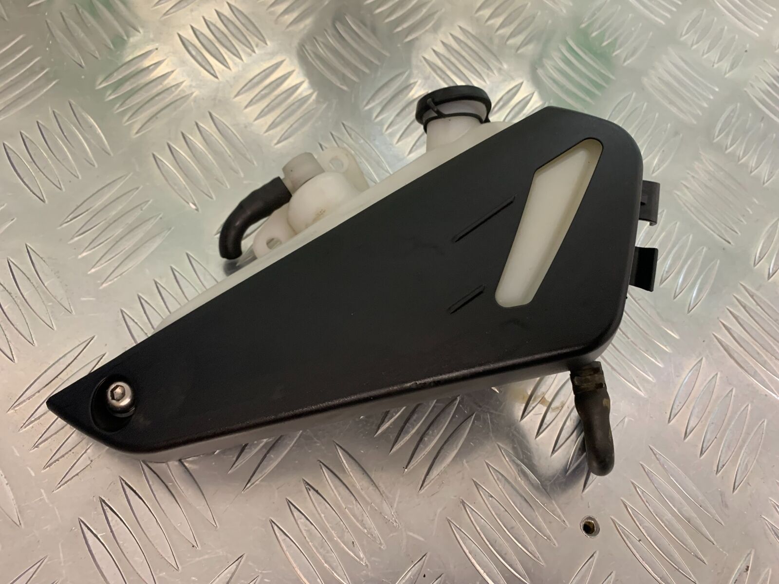 TRIUMPH TIGER 800 XCA COOLANT BOTTLE YEAR 2015-2017 (STOCK 940)