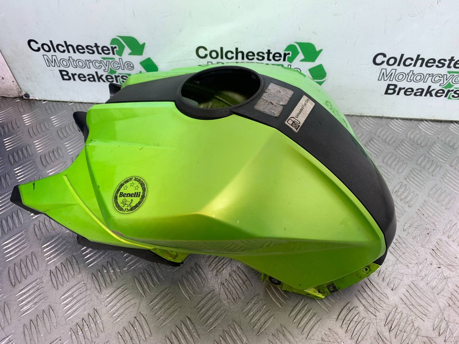 BENELLI BN125 BN 125 PETROL TANK COVER  YEAR 2018-2021 (CMB1245)