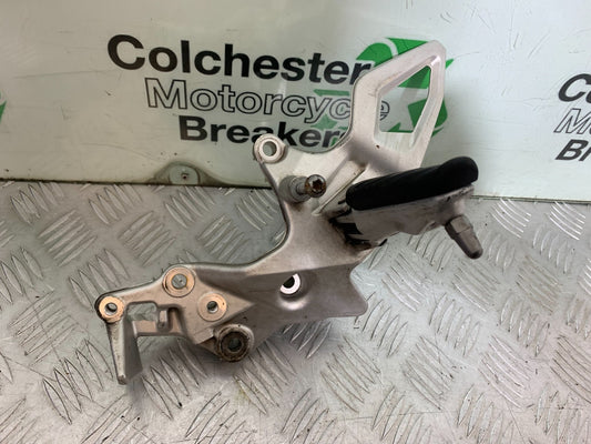 BMW F800 GT FRONT LEFT HANGER AND PEG  YEAR 2013-2017 (CMB1248)