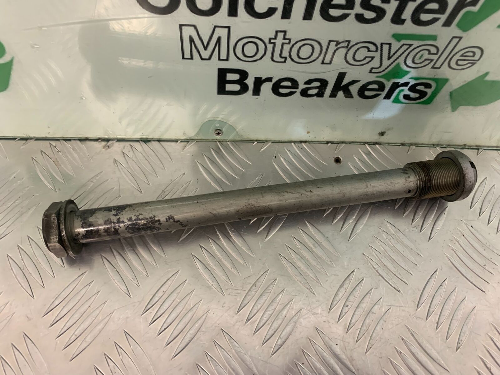 SUZUKI SV1000 SV 1000 K3 SWINGARM SPINDLE  YEAR 2004 (STOCK 970)
