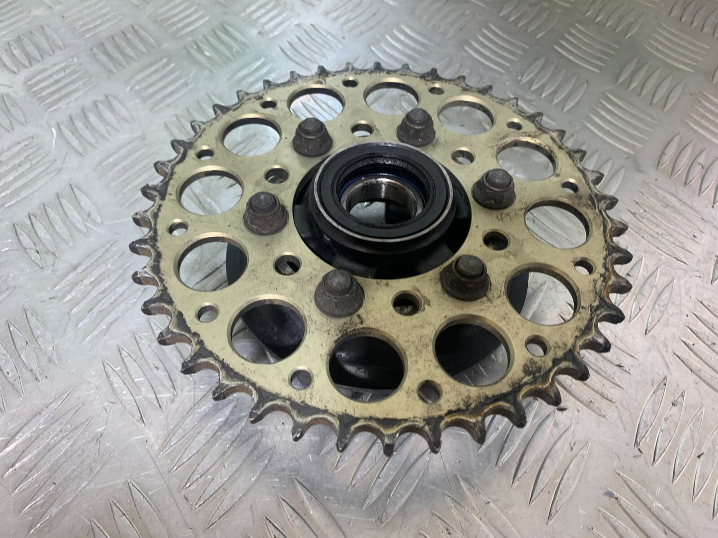 KAWASAKI ZX6R ZX6 J REAR SPROCKET CARRIER YEAR 2000 (CMB1129)