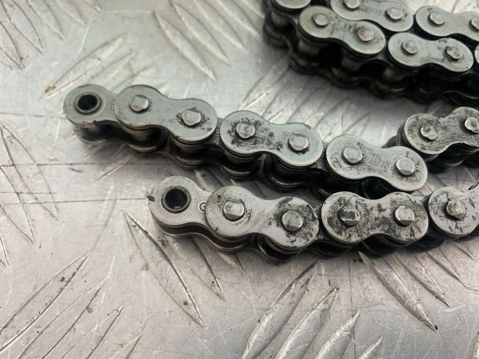 YAMAHA XSR900 XSR 900 CHAIN (USED)  YEAR 2022-2024 (CMB1215)