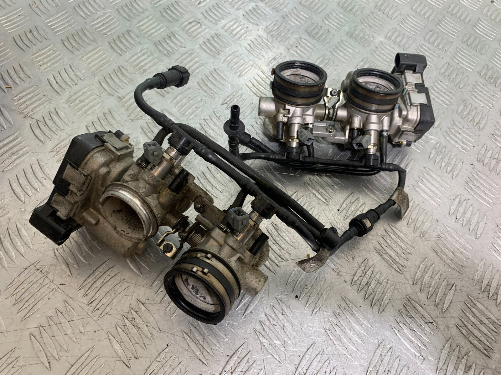 APRILIA TUONO 1000 V4R THROTTLE BODIES   YEAR 2011-13  (CMB1316)
