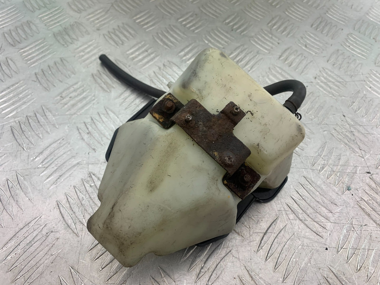 KAWASAKI GPZ600 GPZ 600 COOLANT BOTTLE   YEAR 1988-90 (CMB1258)
