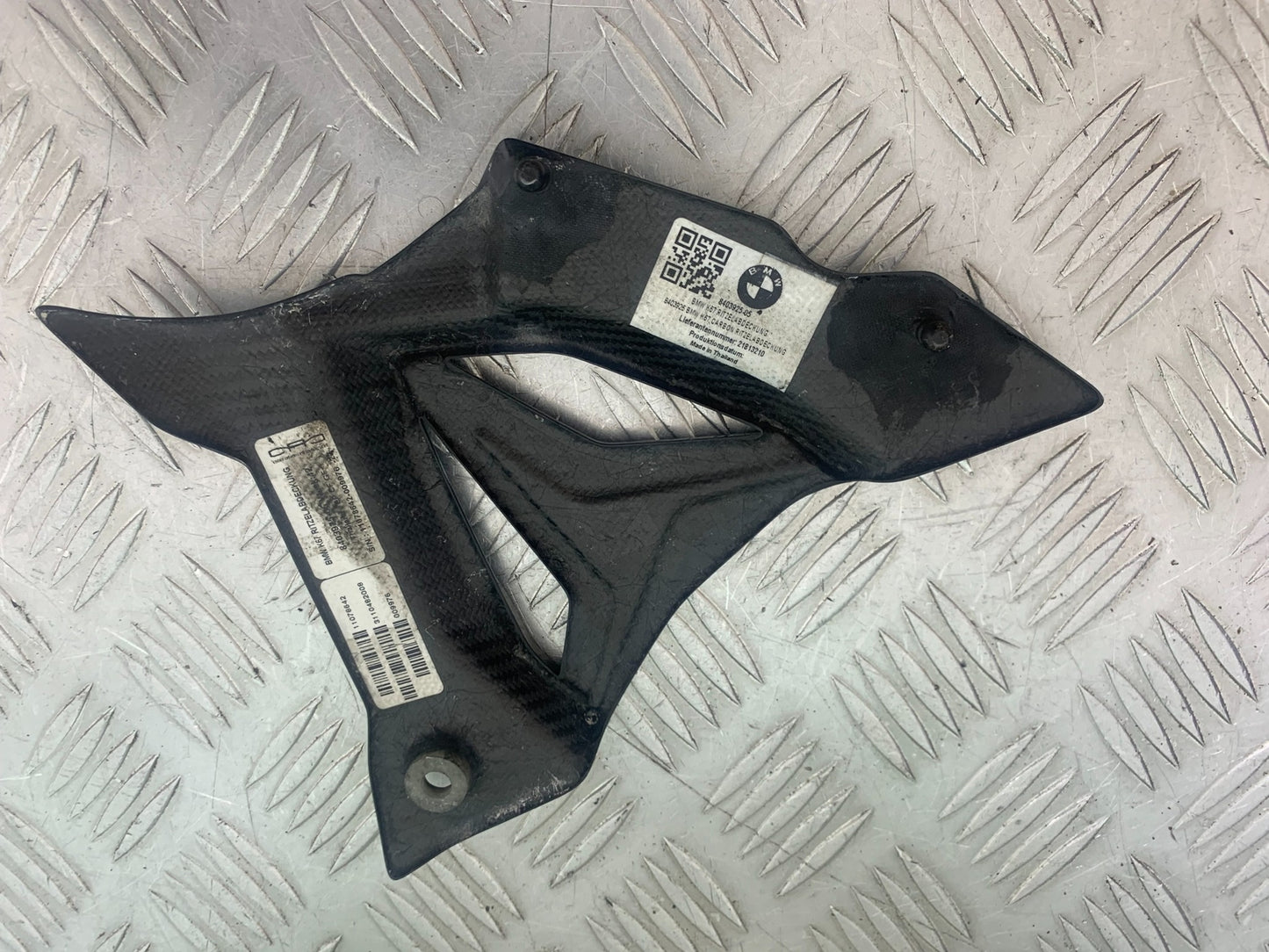 BMW M1000 R CARBON SPROCKET COVER  YEAR 2023-2024 (CMB1140)