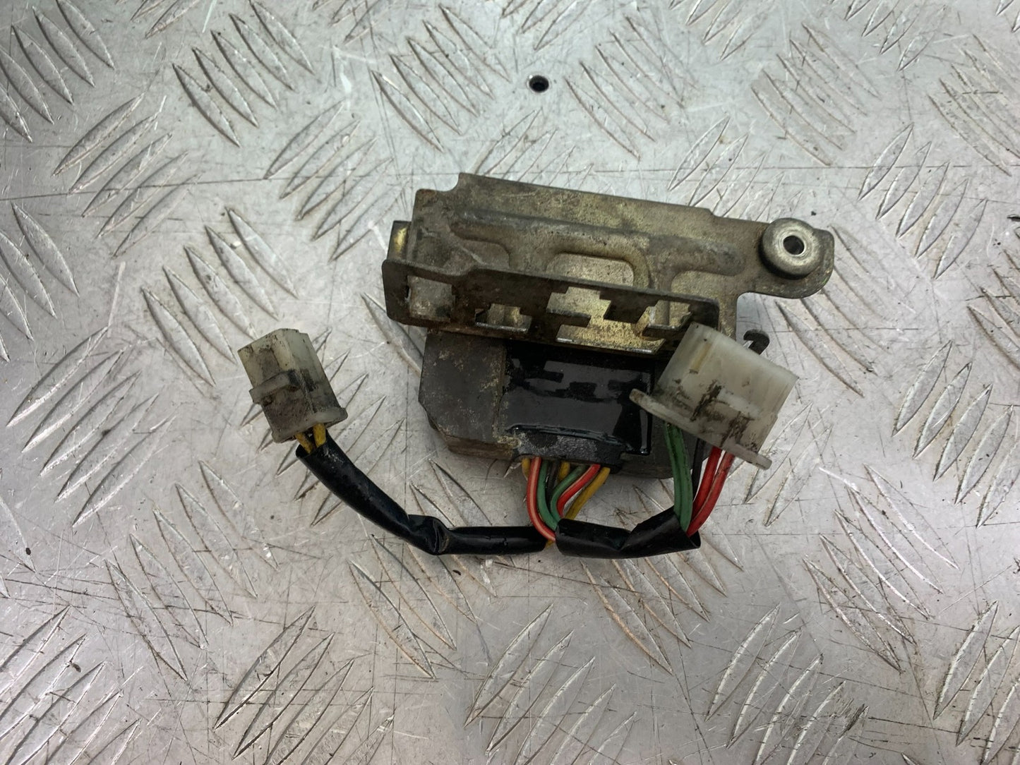 HONDA VF500 VF 500 REGULATOR  YEAR 1985-1987