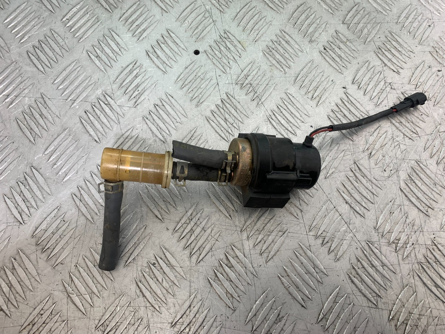 KAWASAKI ZX9R ZX9 R PETROL PUMP  YEAR 1998-1999 (CMB1329)