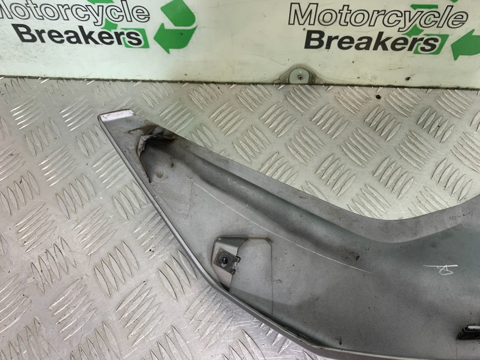 KTM 125 DUKE LEFT FAIRING PANEL YEAR 2018-2023 (CMB1185)