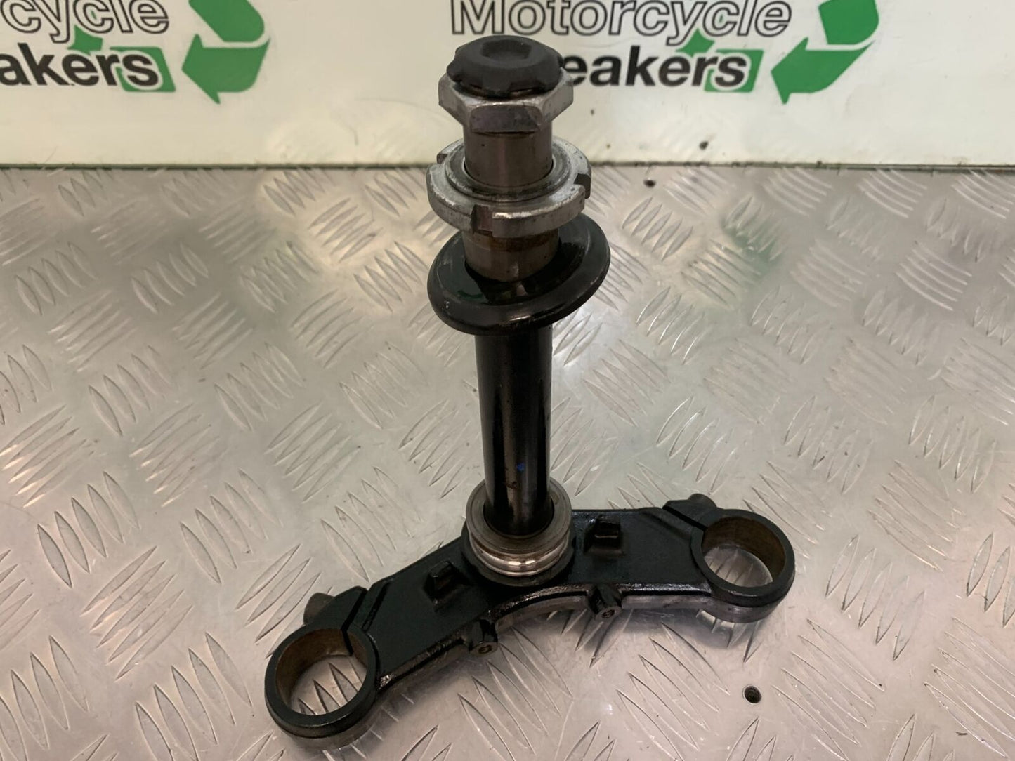 KAWASAKI NINJA 250 SL BOTTOM YOKE  YEAR 2015-2017 (STOCK 983)
