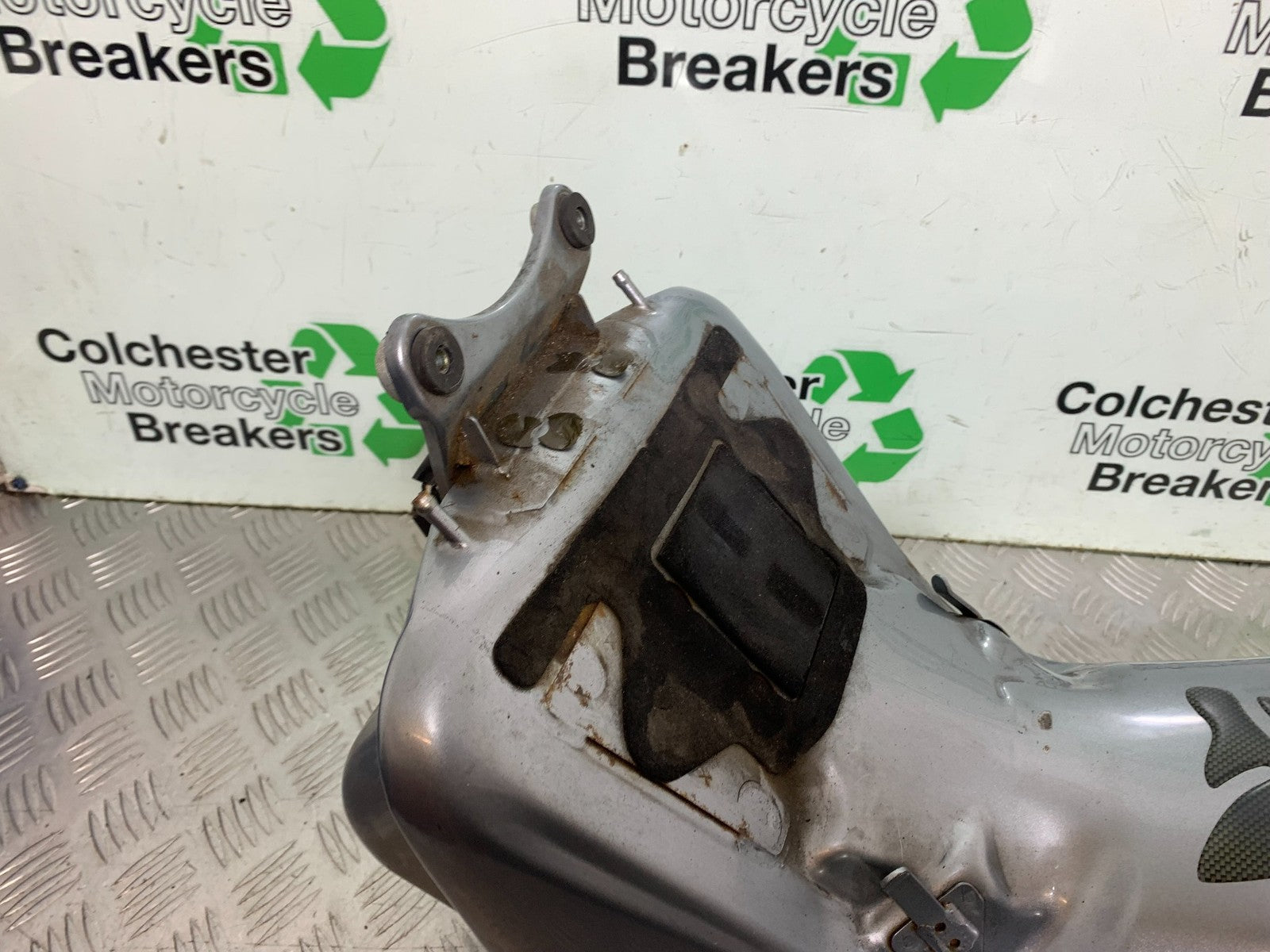 KAWASAKI GTR1400 GTR 1400 PETROL TANK  YEAR 2007-2009 (CMB1306)