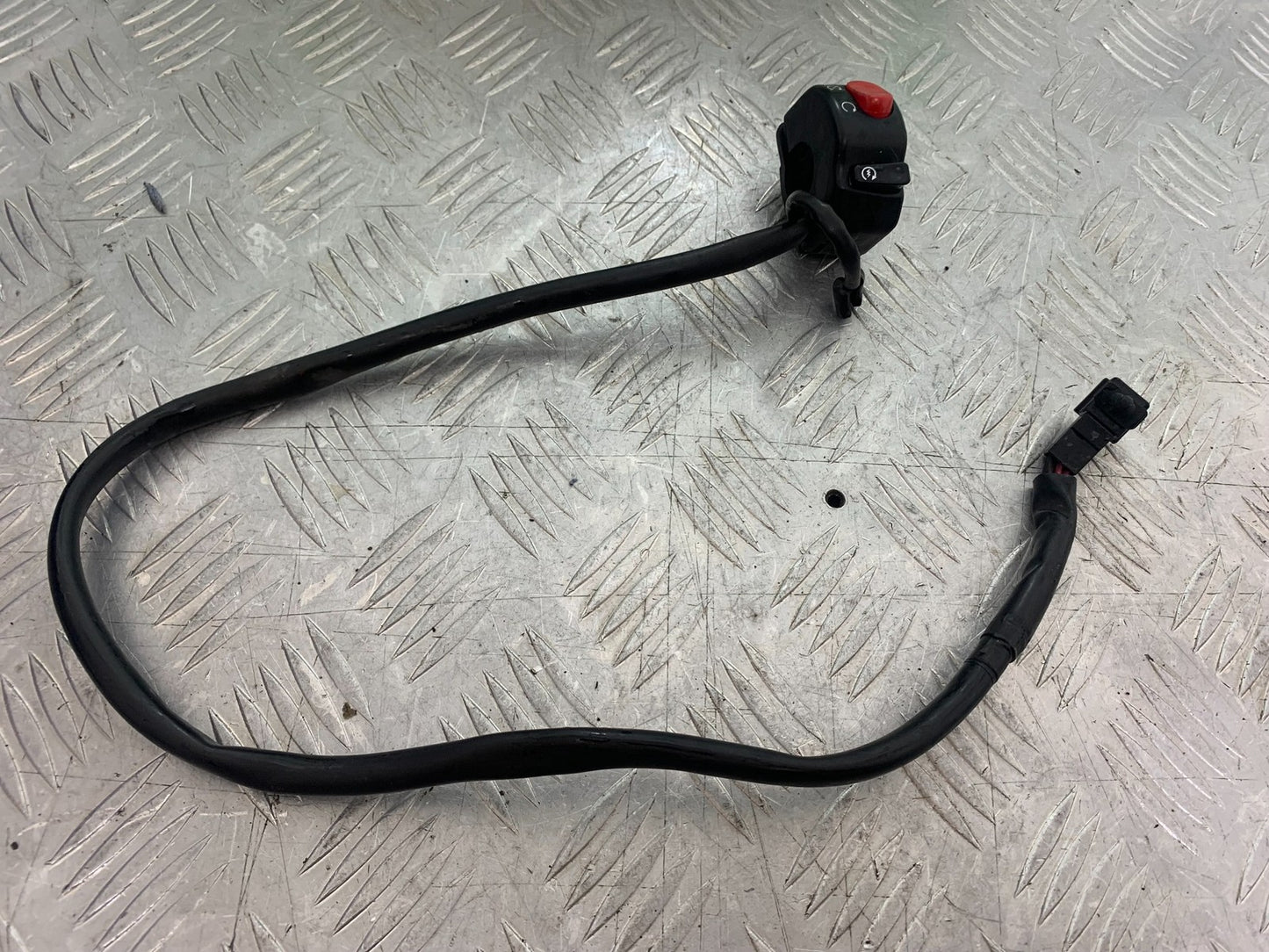 TRIUMPH 675 STREET TRIPLE R RIGHT SWITCH GEAR  YEAR 2013 - 2016 (CMB1221)