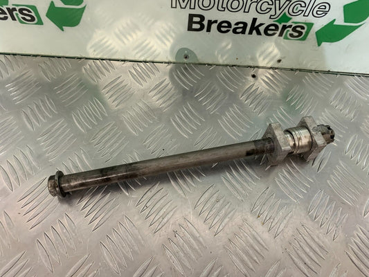 KAWASAKI ZX9R ZX9 C REAR WHEEL SPINDLE  YEAR 1998-99 (STOCK 957)