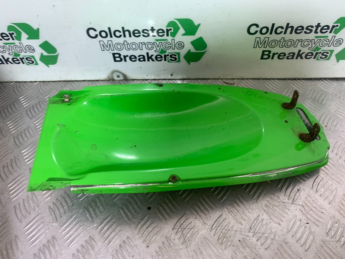 KAWASAKI ZX9R ZX9 E1 UNDERTRAY  YEAR 2000-01 (CMB1171)