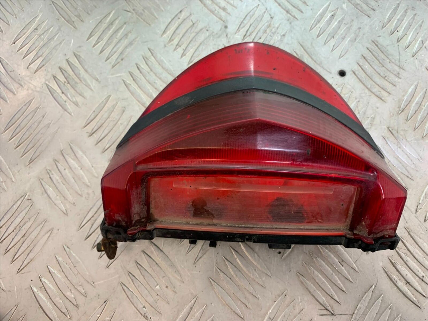 HONDA CBR 929 RRY FIREBLADE REAR LIGHT YEAR 2000-01 (CMB1094)