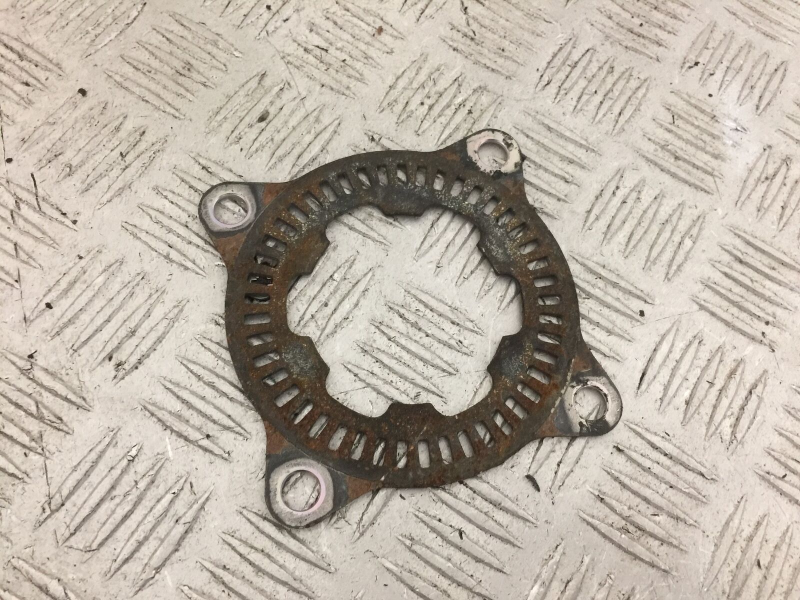 KAWASAKI VERSYS 1000 KLZ 1000 REAR ABS RING  YEAR 2015-18 (STOCK 817)