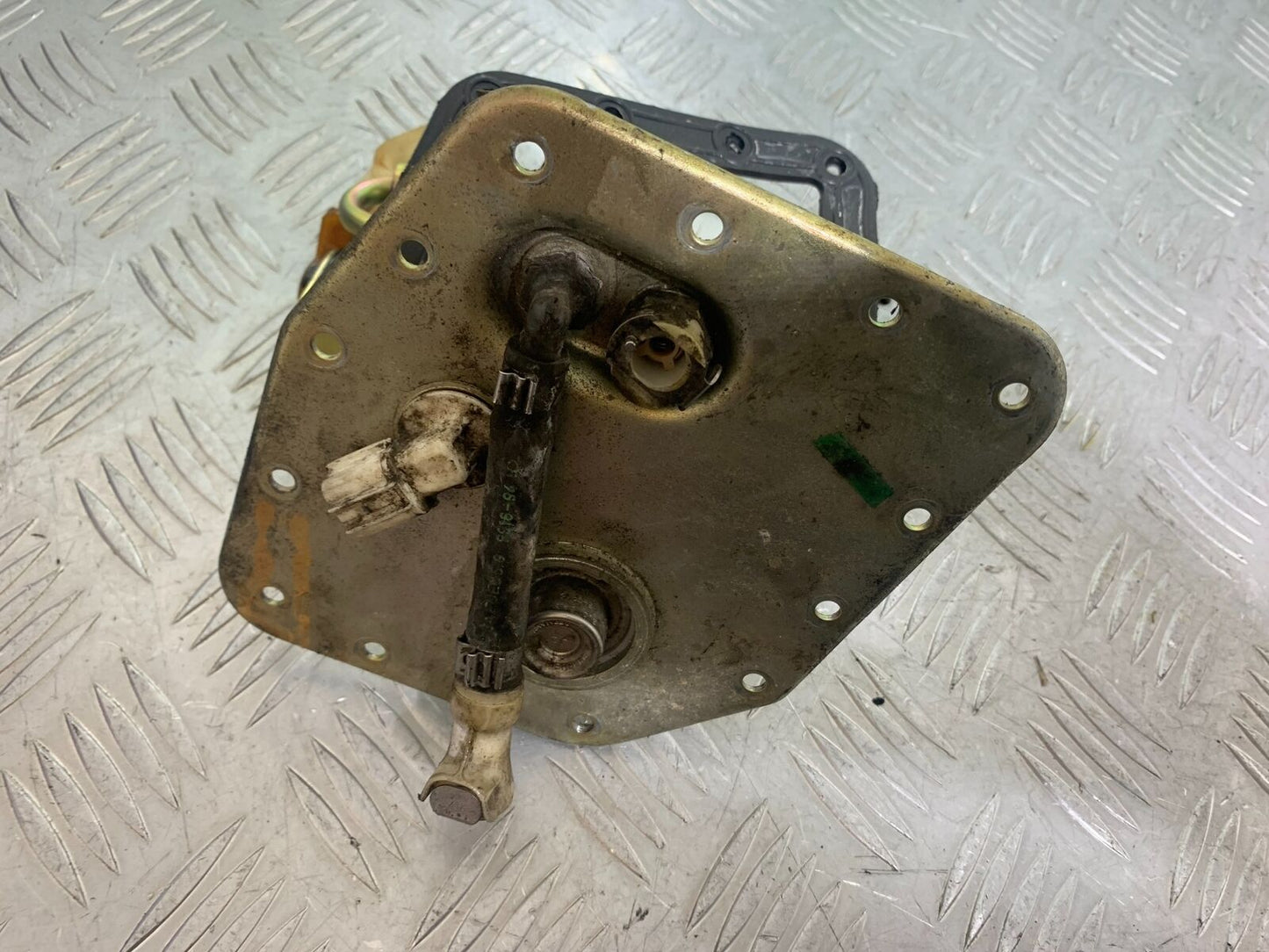 TRIUMPH 955i SPRINT ST PETROL PUMP  YEAR 1999-2004 (CMB1124)