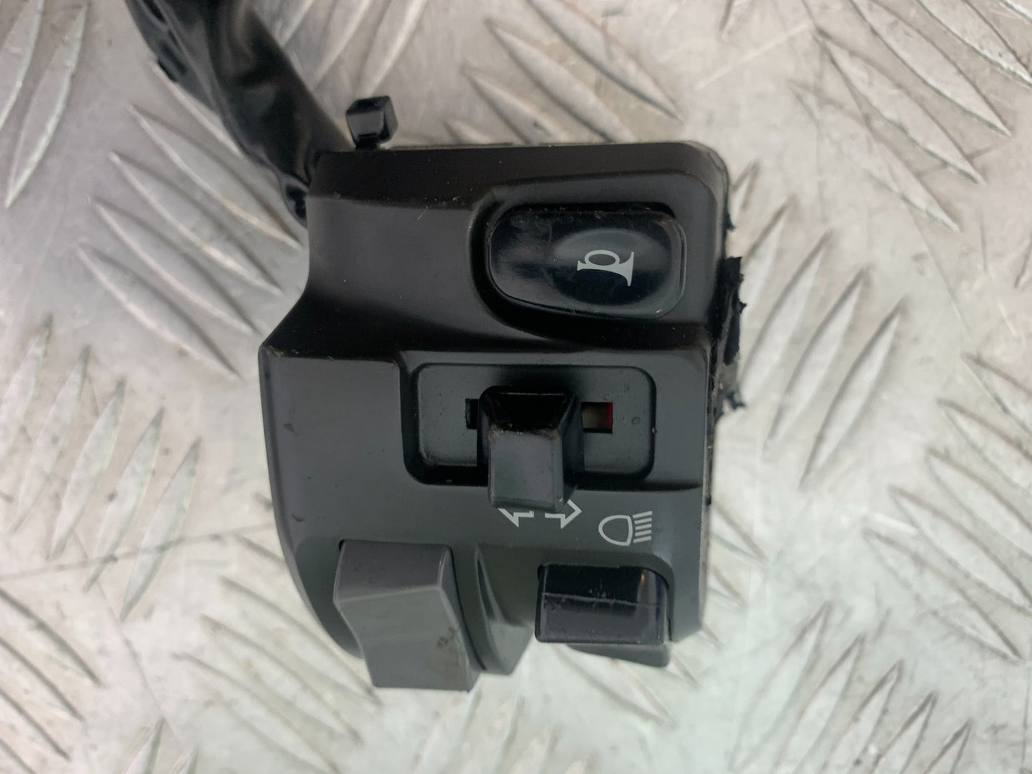 KAWASAKI GTR1400 GTR 1400 LEFT SWITCH GEAR   YEAR 2007-2009 (CMB1174)