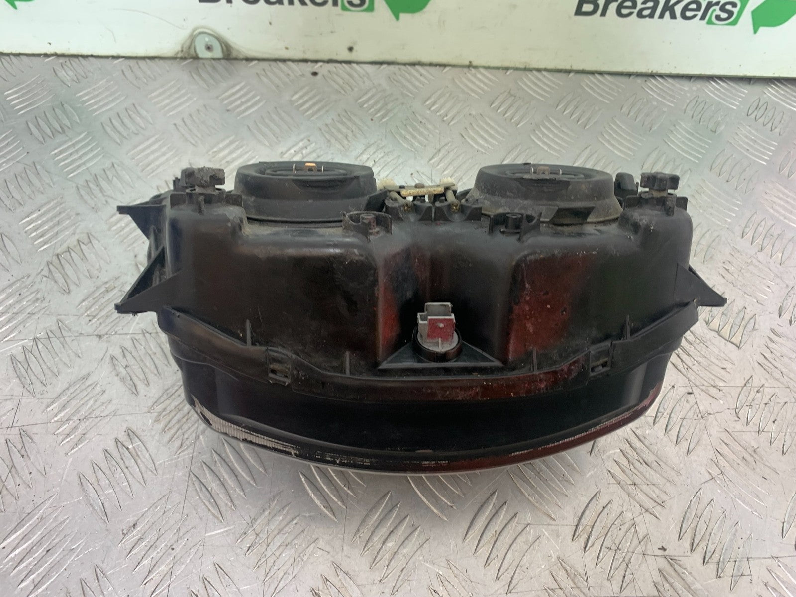 YAMAHA YZF1000 THUNDERACE HEADLIGHT   YEAR 1997-2000 (CMB1204)