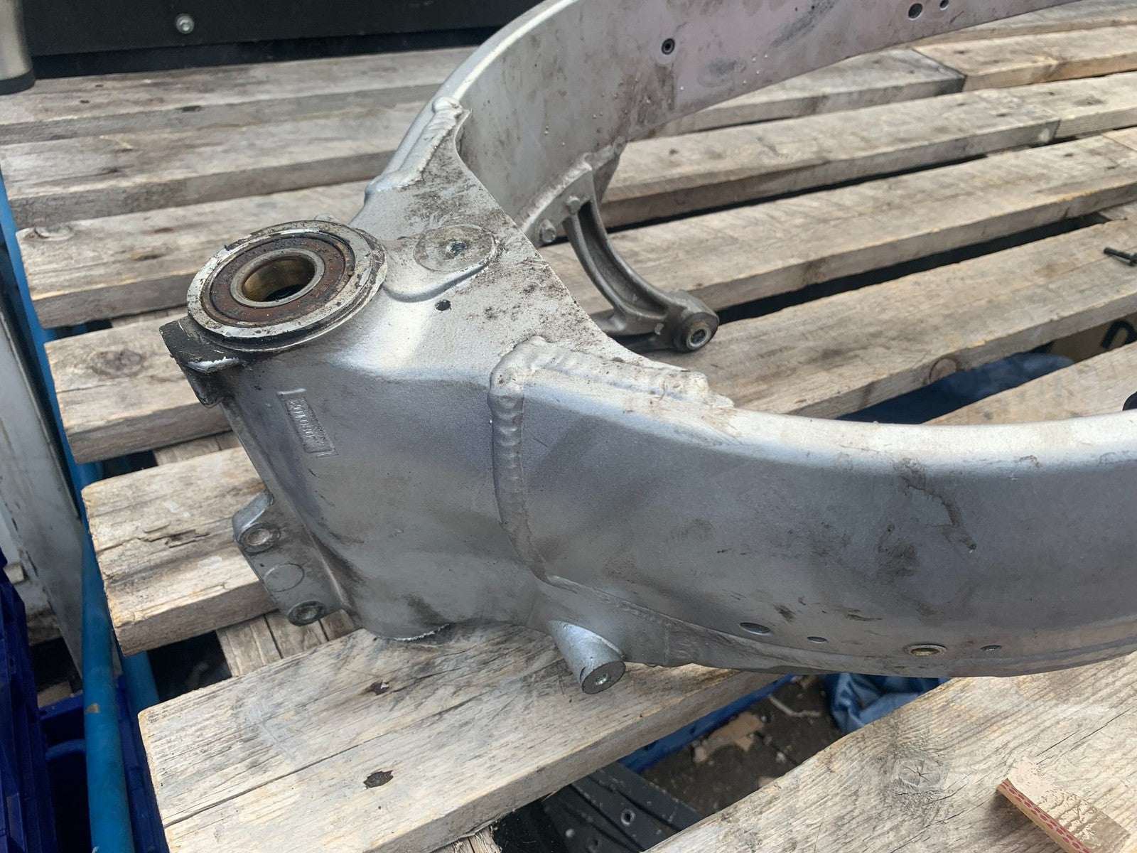TRIUMPH 955i SPRINT ST FRAME REG LOG BOOK   1999-2004 (CMB1176)