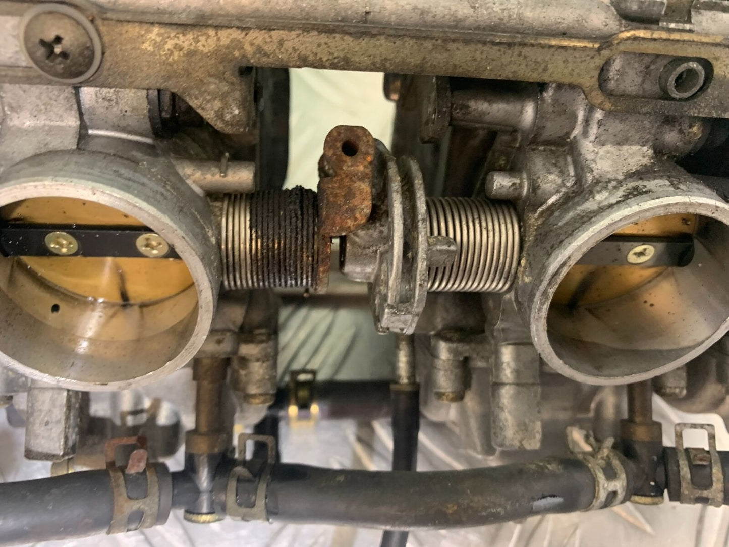 YAMAHA YZF600 YZF 600 THUNDERCAT CARBS   1996-2003 (CMB1134)