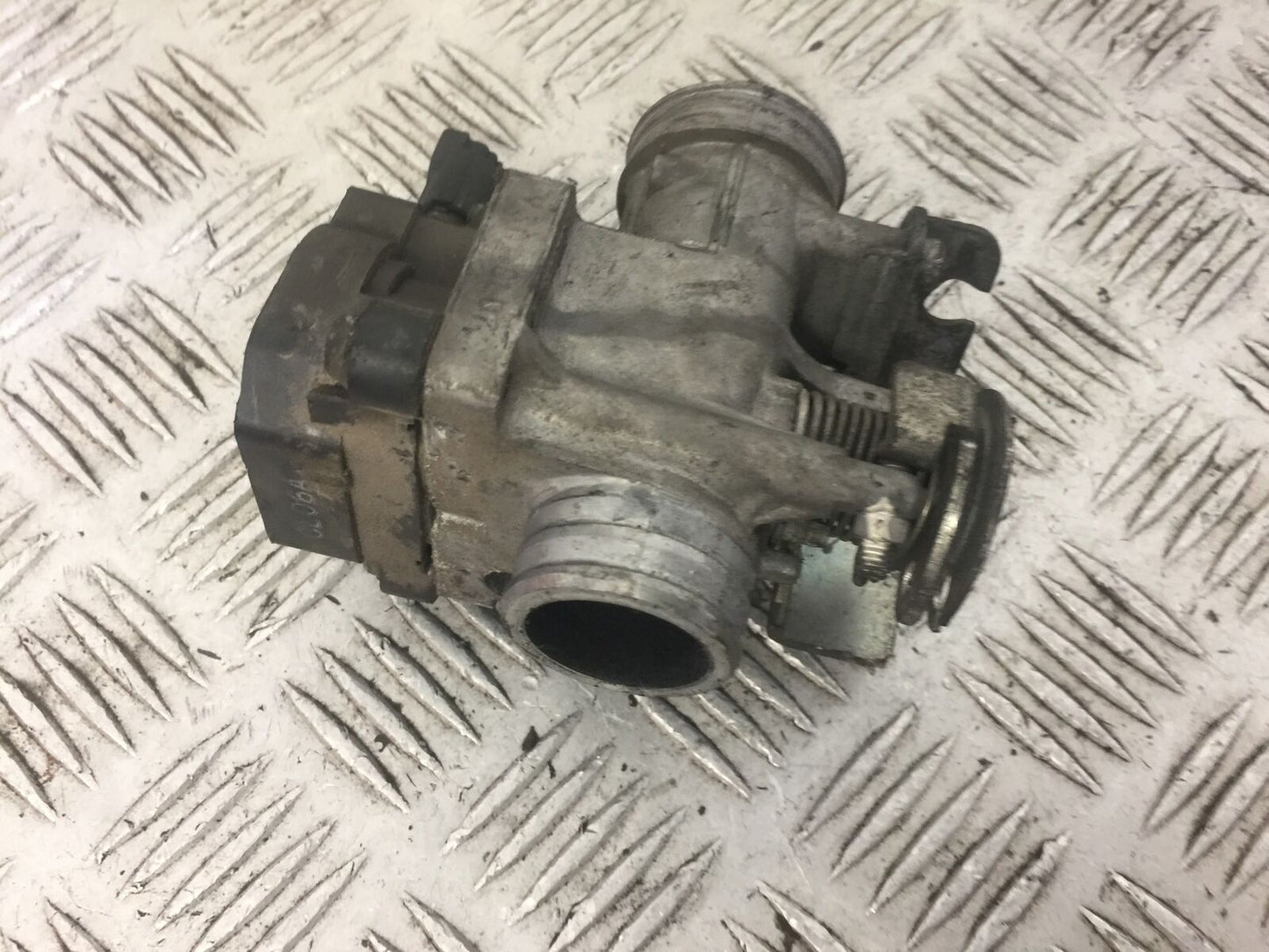 HONDA PCX125 PCX 125 THROTTLE BODY YEAR 2013  STOCK 592