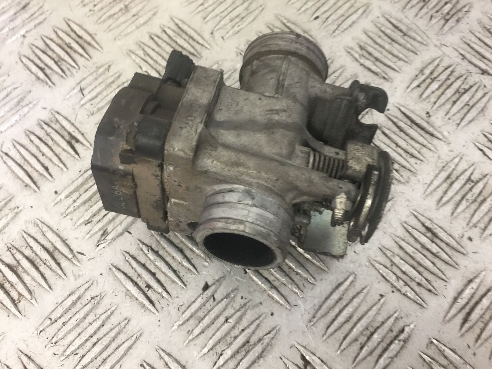 HONDA PCX125 PCX 125 THROTTLE BODY YEAR 2013  STOCK 592