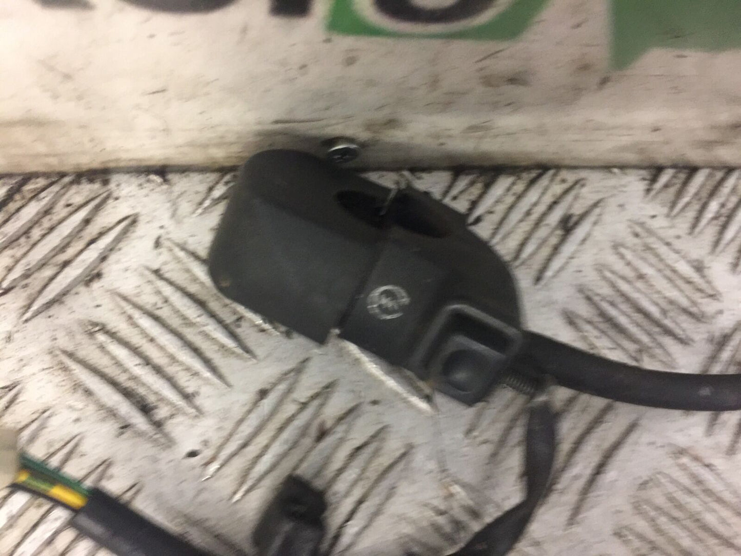 HONDA CBF125 CBF 125 RIGHT SWITCH GEAR  YEAR 2010 (STOCK 646)