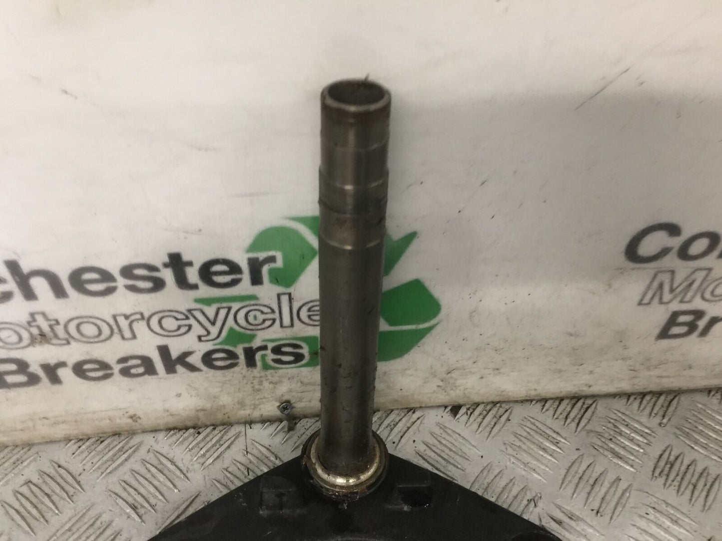 HONDA XL125 VARADERO BOTTOM YOKE  YEAR 2001-04 (STOCK 854)