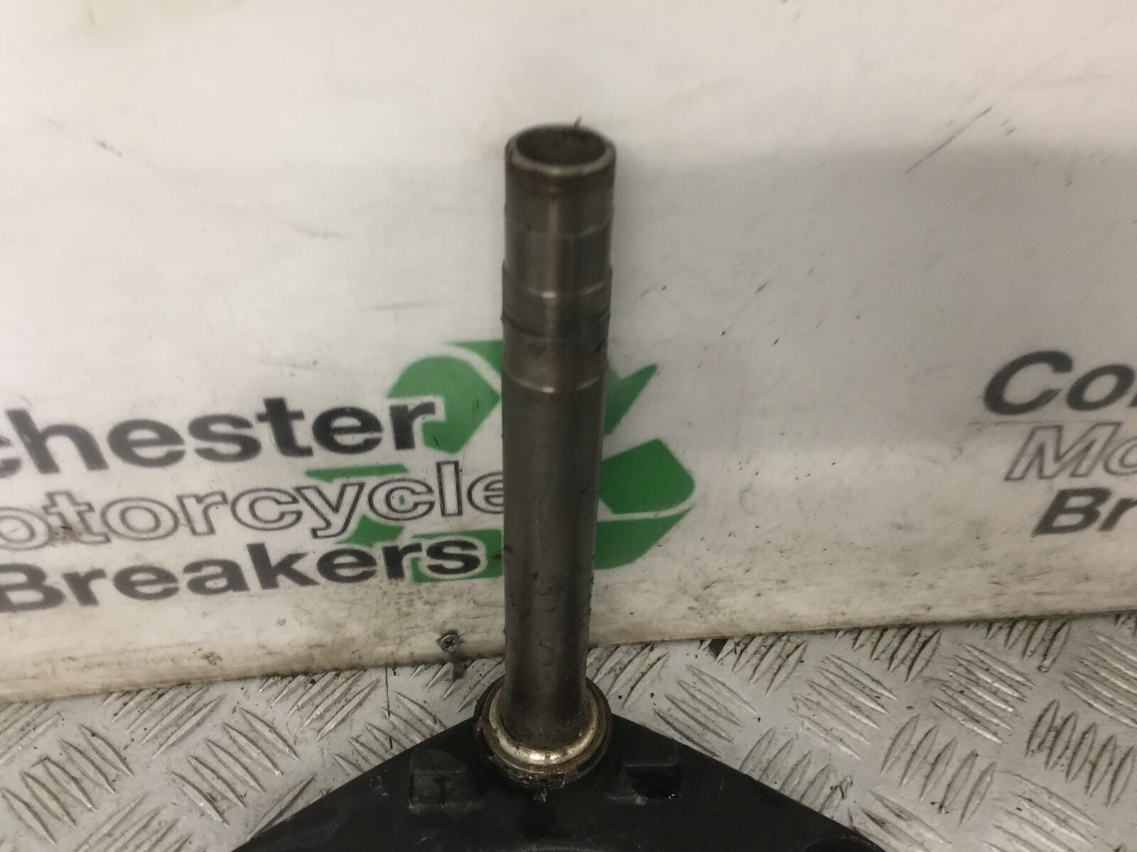 HONDA XL125 VARADERO BOTTOM YOKE  YEAR 2001-04 (STOCK 854)