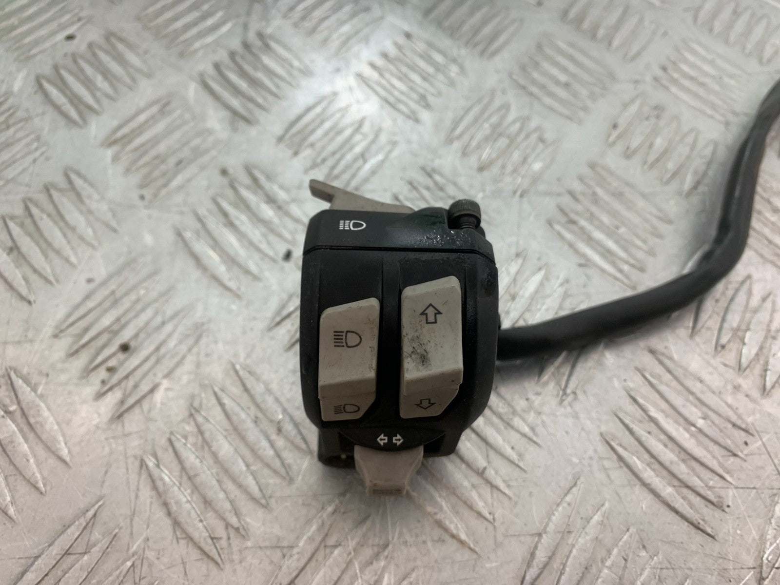 DUCATI 937 MONSTER LEFT SWITCH GEAR YEAR 2021-2024 (CMB1270)
