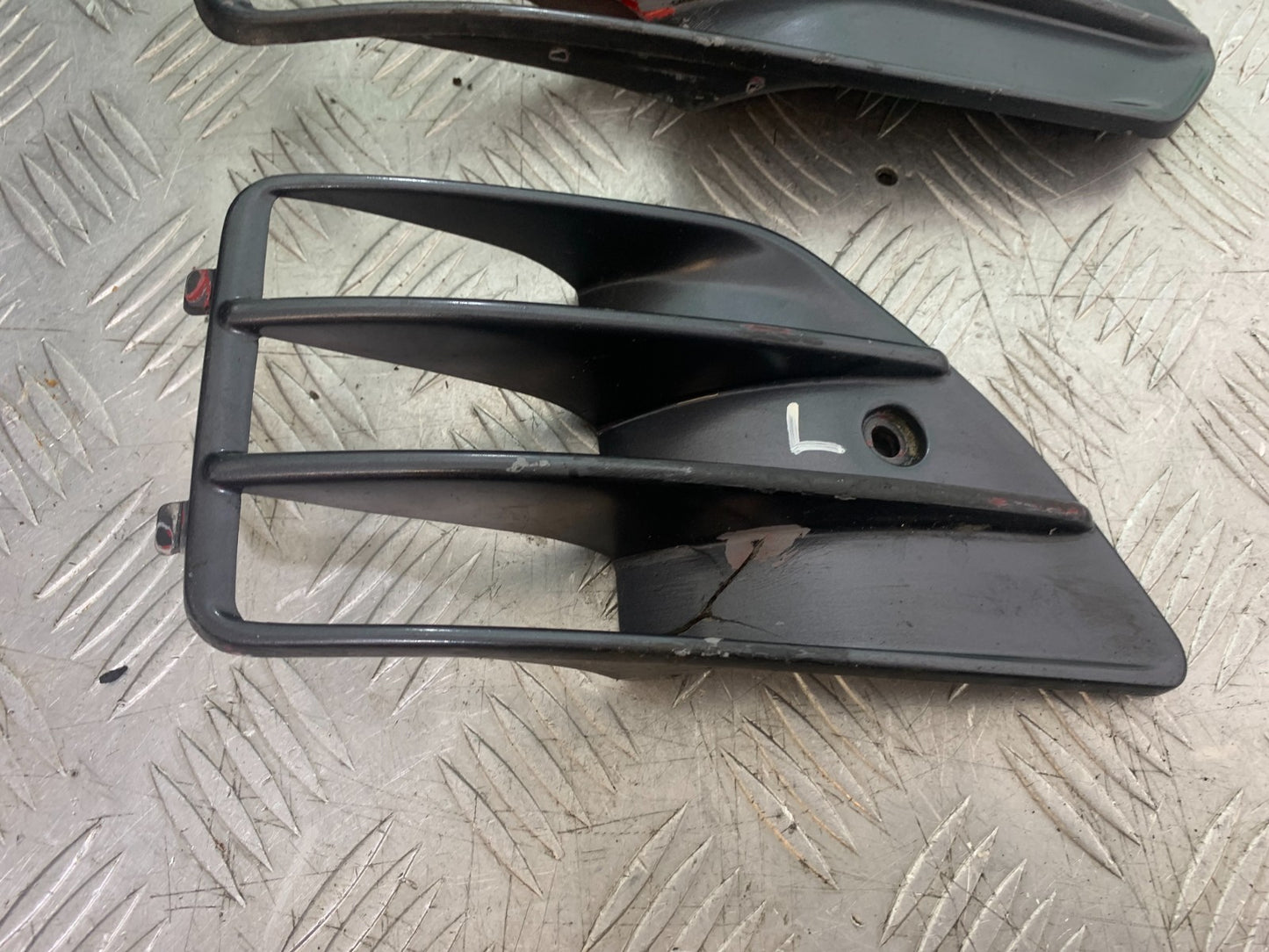 SUZUKI RF900 RF 900 LEFT INSPECTION PANELS  YEAR 1994-1999 CMB1326
