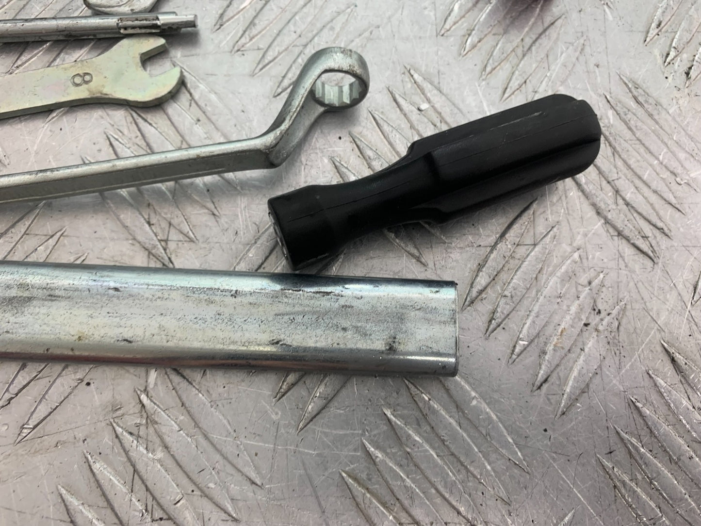 HONDA NT 700 V DEAUVILLE TOOL KIT  YEAR 2006-2010 (CMB1298)