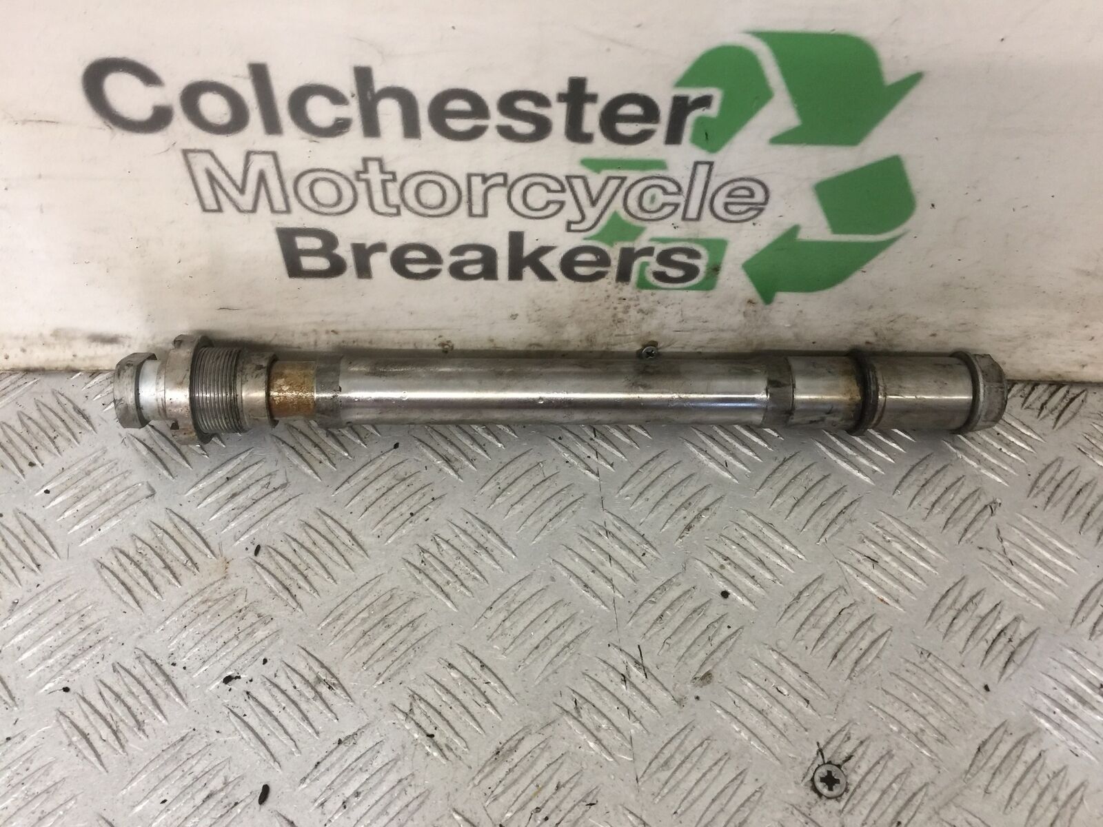 HONDA CBR1000 rr FIREBLADE SWINGARM SPINDLE   YEAR 2004  (STOCK 853)
