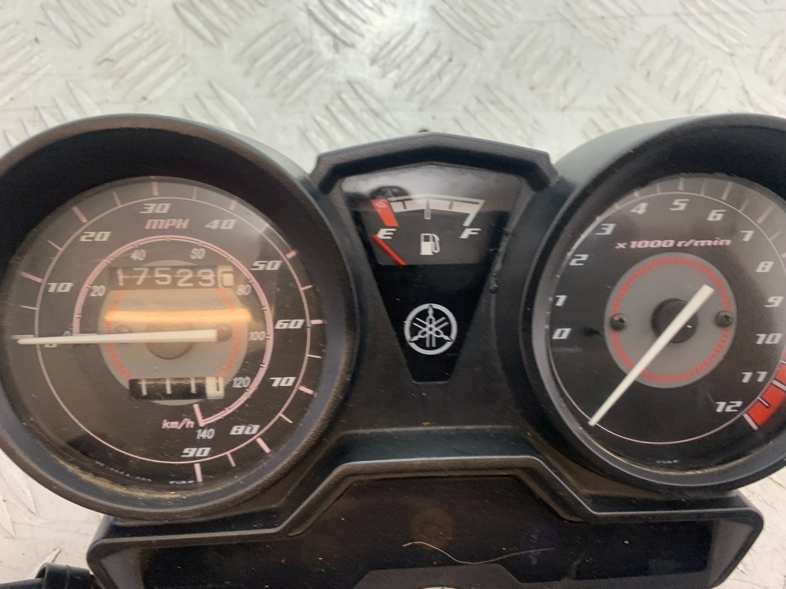 YAMAHA YBR125 YBR 125 CLOCKS SPEEDO DASH (17.523 MILES) YEAR 2010-2017 (CMB1252)