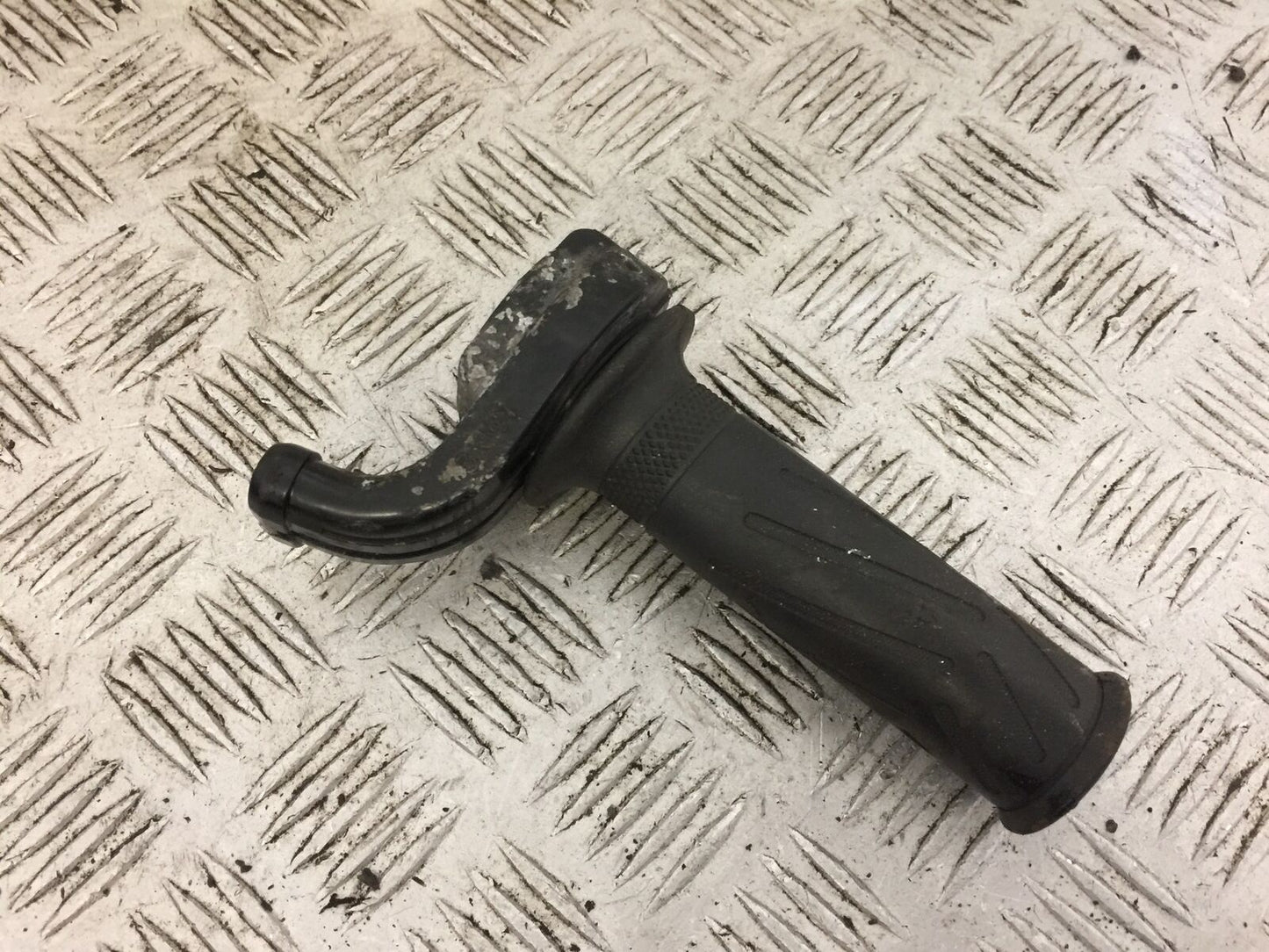 YAMAHA XJR1300 XJR 1300 THROTTLE HOUSING  YEAR 1999-2005  (STOCK 708)