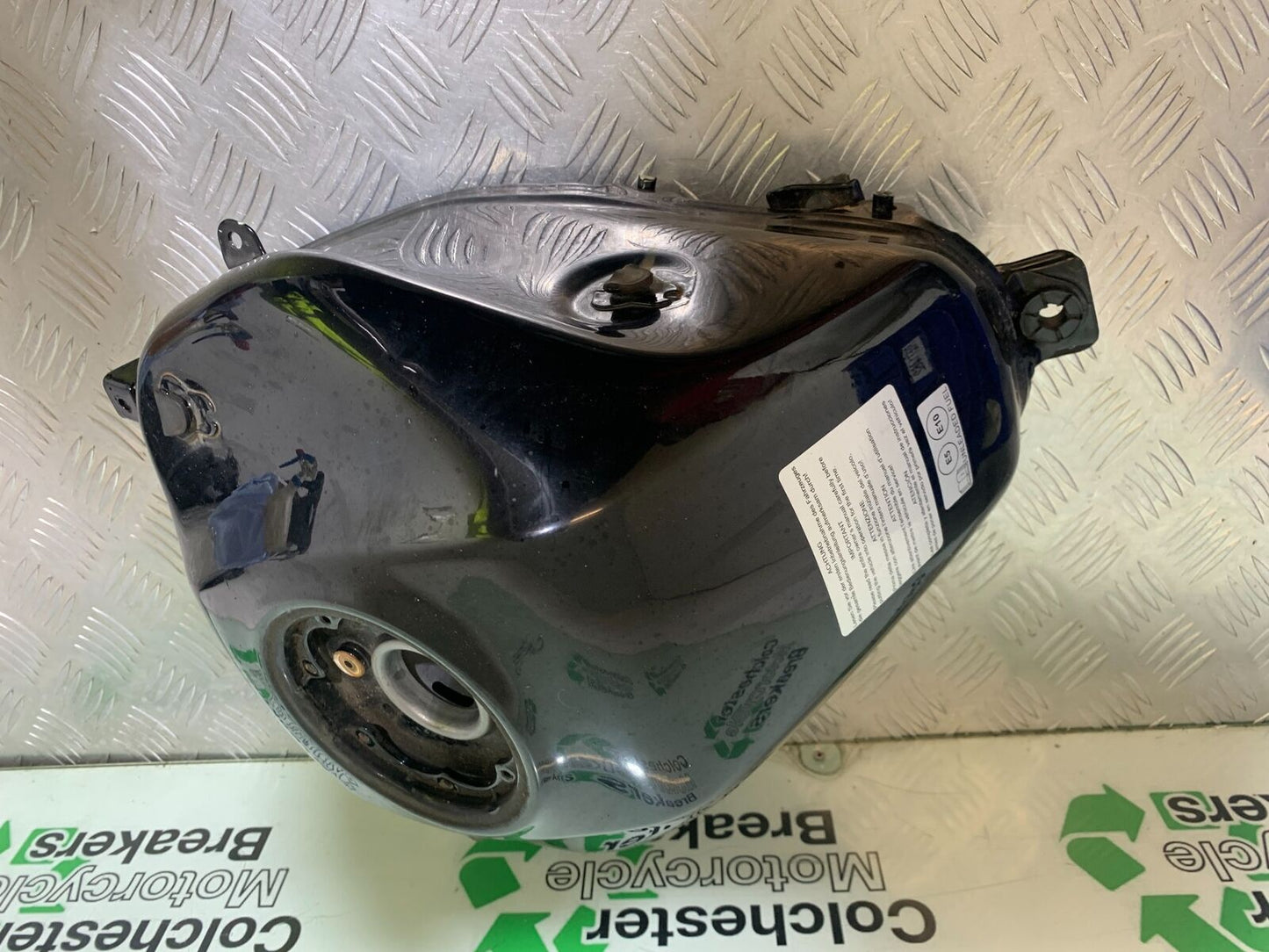 KTM 125 DUKE PETROL TANK  YEAR 2018-2023 (CMB1083)