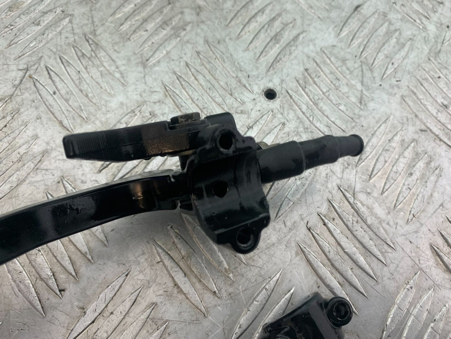 YAMAHA XT125 X XT 125 X CLUTCH LEVER   2005-2011 (CMB1097)