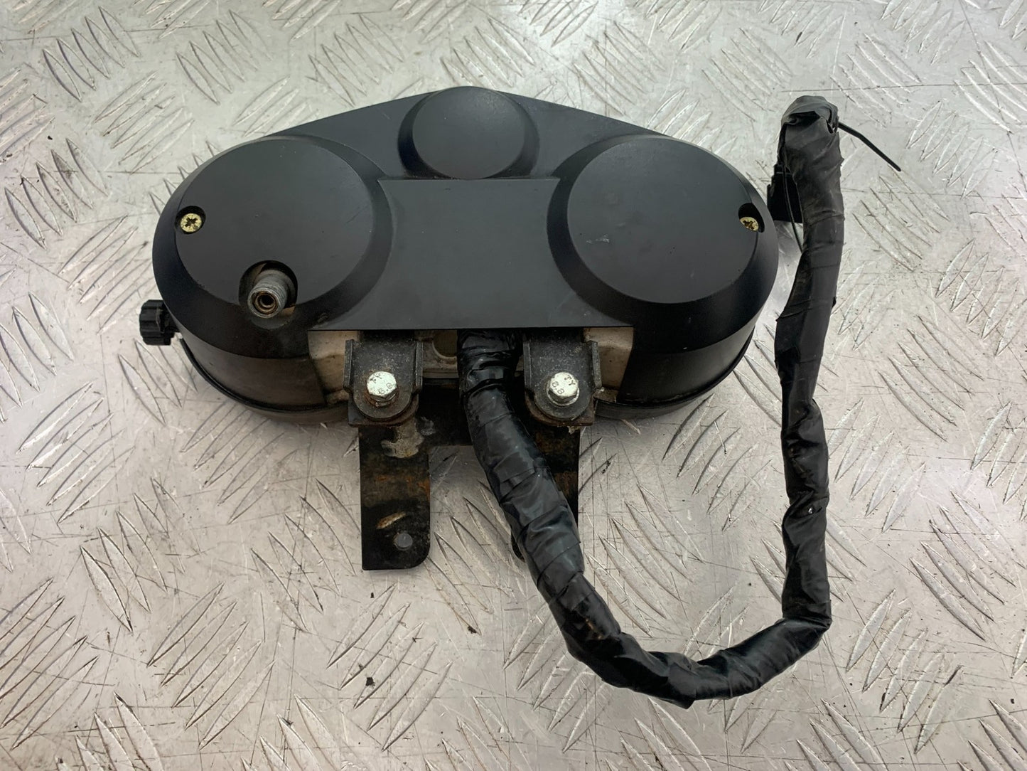 TRIUMPH TROPHY 900 CLOCKS SPEEDO DASH  YEAR 1991-95 (CMB1251)