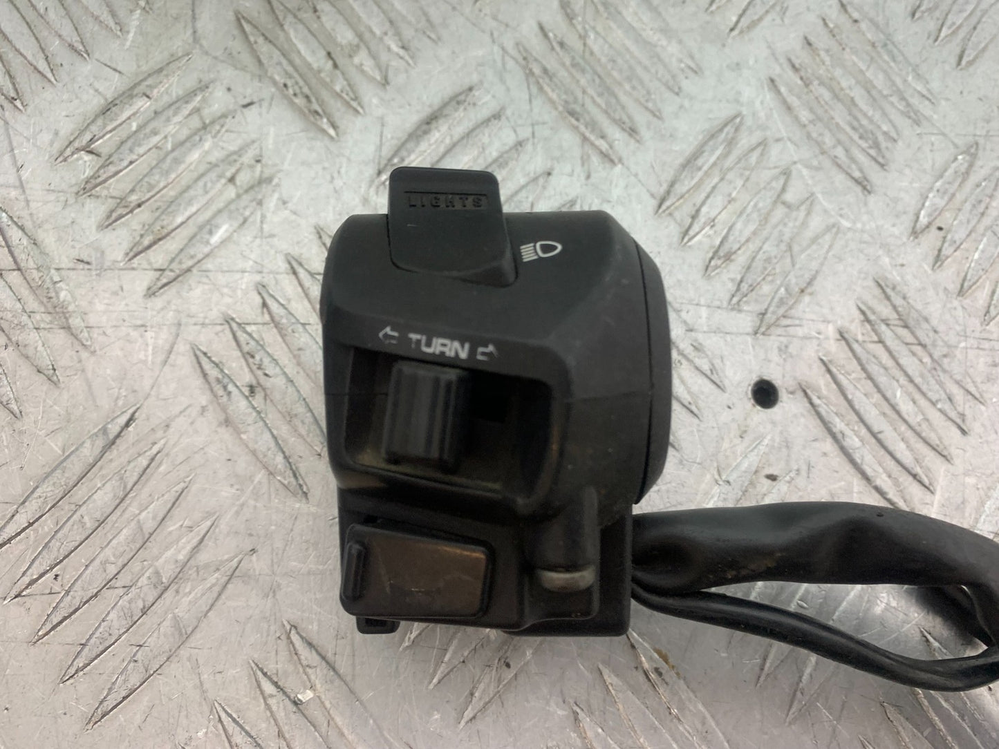 HONDA CBF600 CBF 600 LEFT SWITCH GEAR   YEAR 2004-07  (CMB1305)
