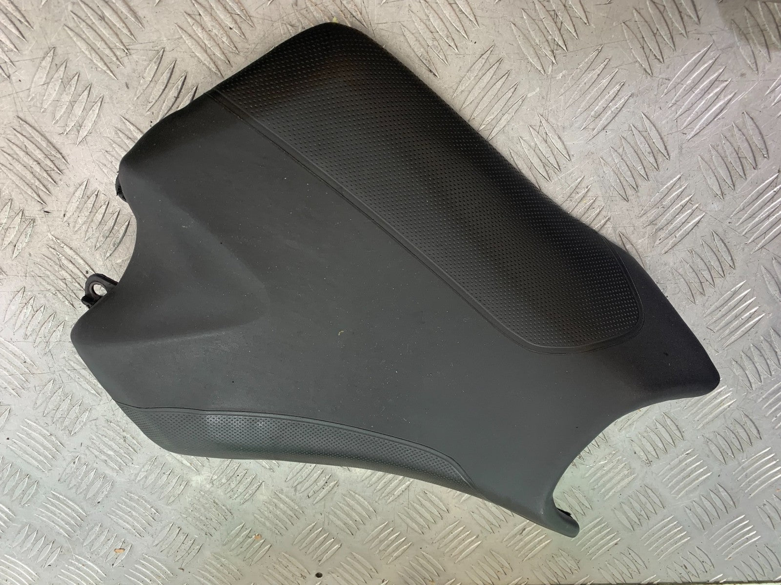 APRILIA TUONO 1000 V4R FRONT SEAT YEAR 2011-13  (CMB1316)
