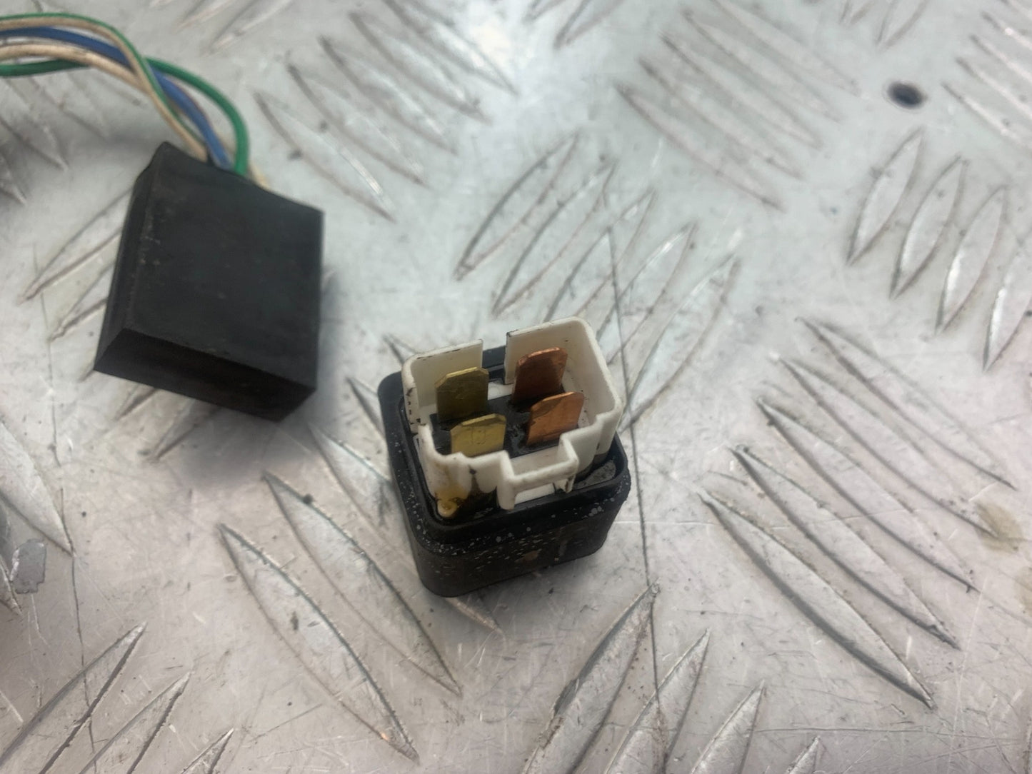 YAMAHA XV535 XV 535 VIRAGO RELAYS  YEAR 1994-02 (CMB1139)