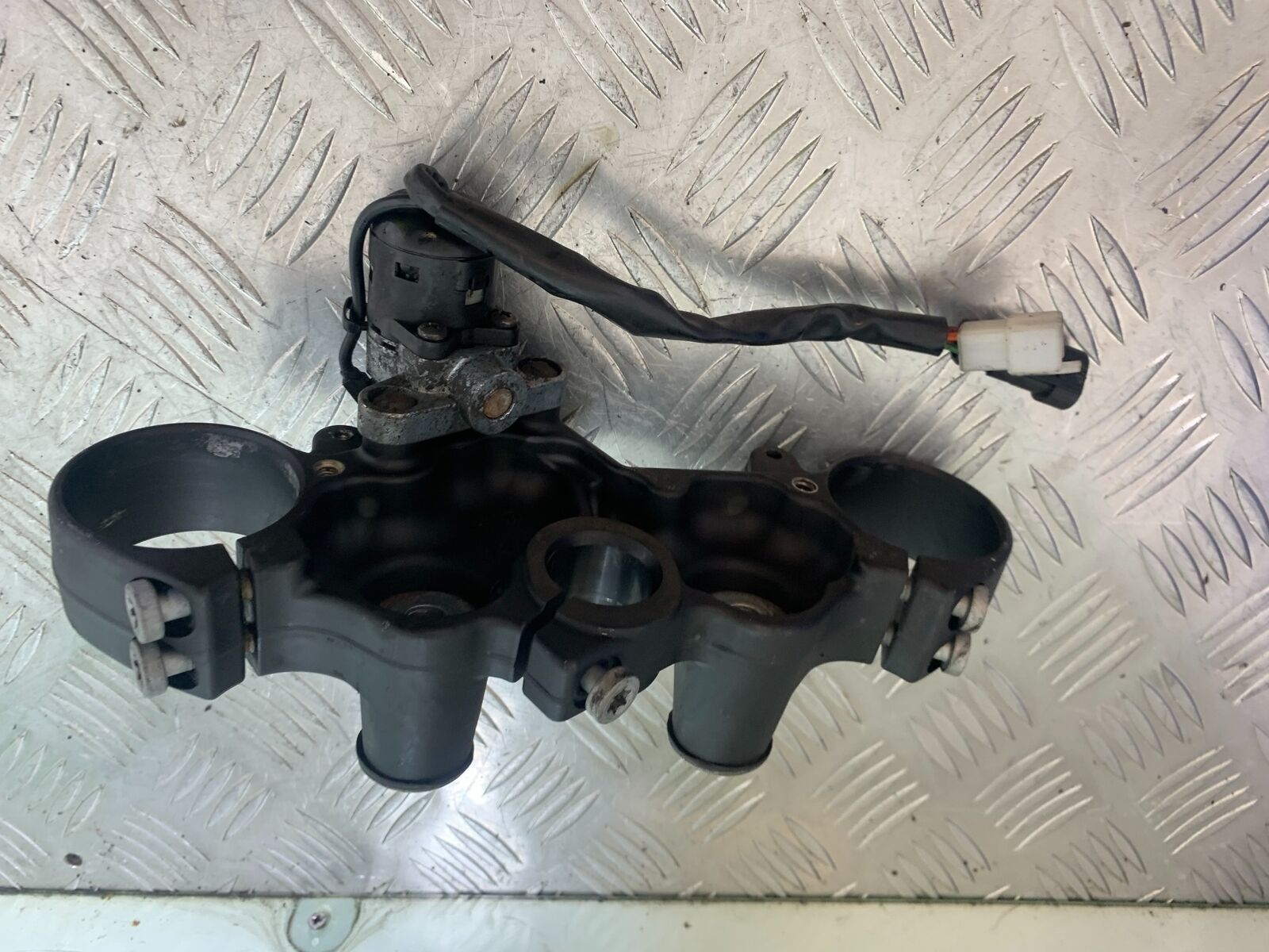 KTM 990 SUPERMOTO T ECU LOCKS KEY   YEAR 2010-2011  (CMB1127)