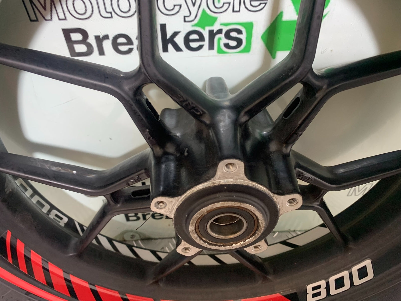MV AGUSTA 800 F3 FRONT WHEEL  YEAR 2013-2016 (CMB1152)