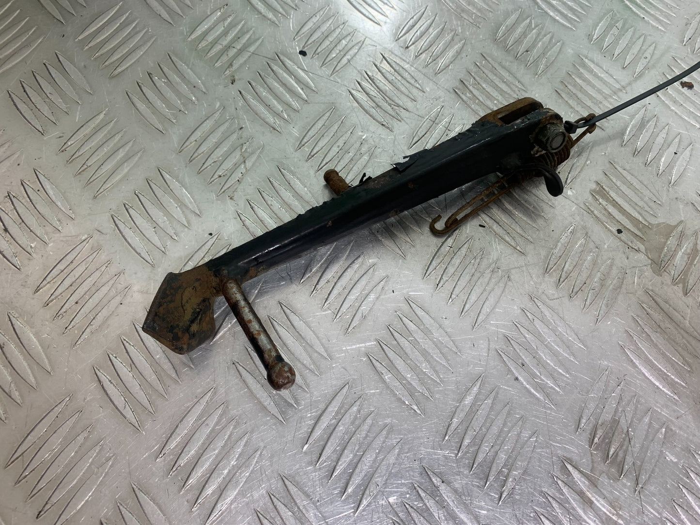 SUZUKI GSF1200  GSF 1200 BANDIT SIDE STAND  YEAR 1997-2000 (CMB1149)