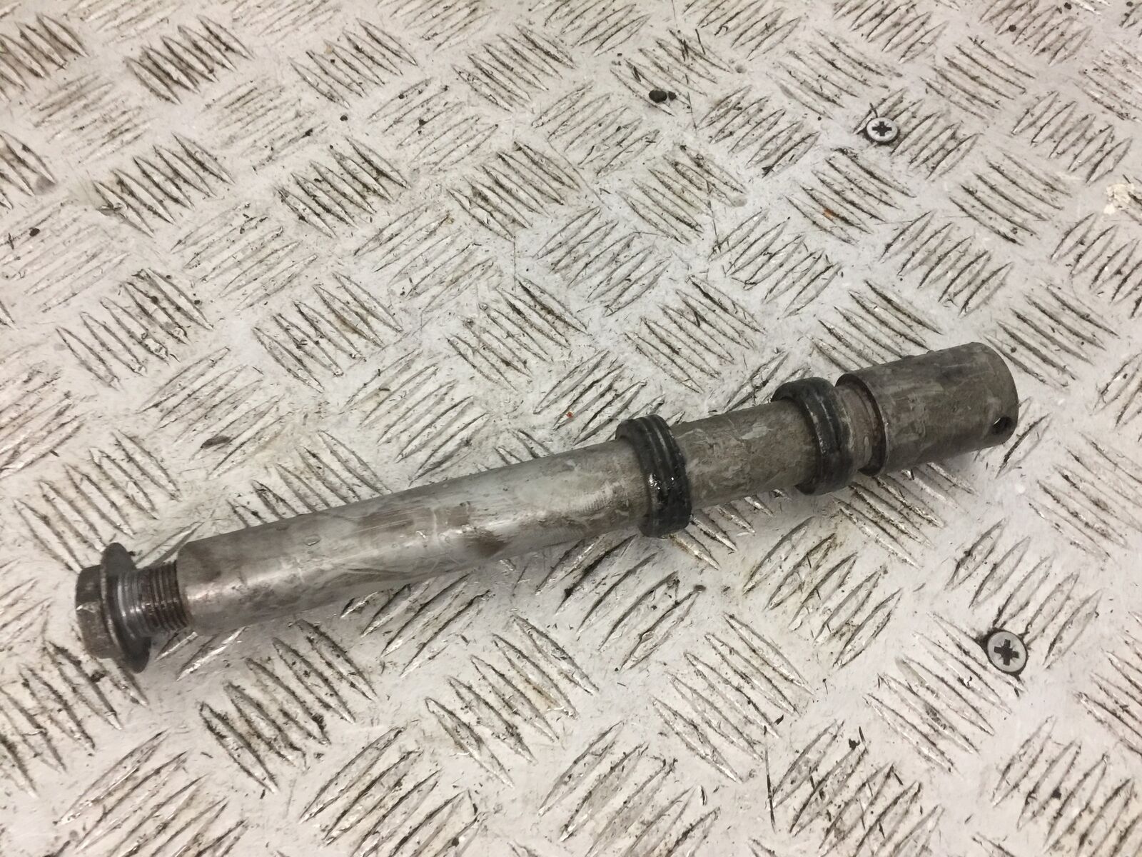 HONDA VFR1200 VFR 1200 FA FRONT WHEEL SPINDLE  YEAR 2010-11  (STOCK 793)
