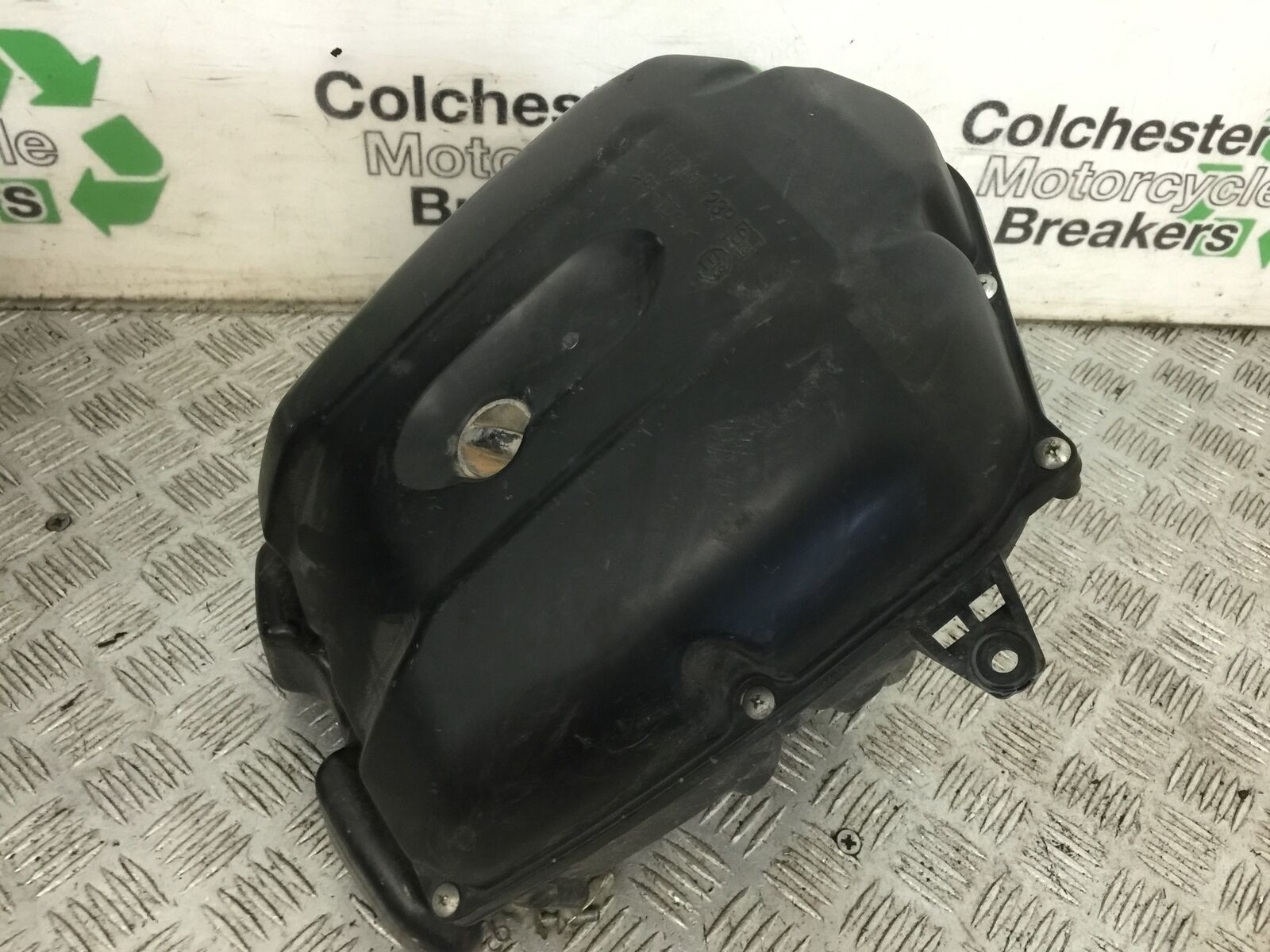 YAMAHA XT1200 Z SUPER TENERE AIRBOX YEAR 2010-2021 (STOCK 894)
