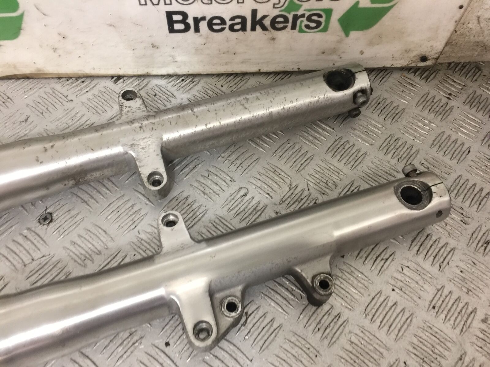 HONDA VTX1300 S FORKS YEAR 2004-09 (STOCK 749)